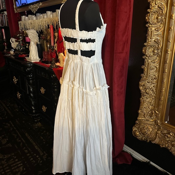 ASOS cottagecore textured midi dress - Picture 3 of 8